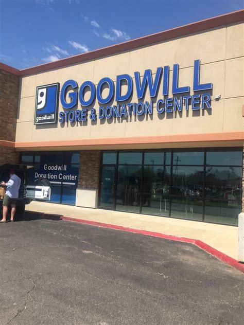 Goodwill okc - Goodwill Stores Address 1305 South Park Hill Road Tahlequah, Oklahoma, 74464 Phone 918-456-1623 Services Second Hand Goods, Social Services. ⇈ Table of Contents. Other Thrift Stores at this Location. Golden Rule Industries Thrift; ⇈ Table of Contents. Goodwill Stores Branches Nearby